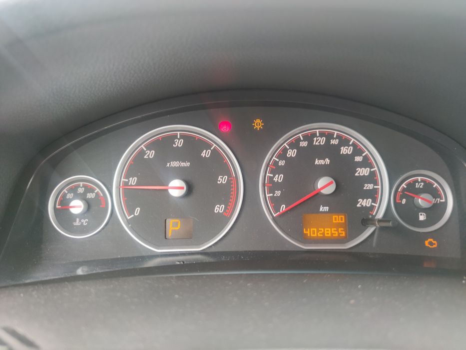 Опел Вектра Ц 1.9 150к.с автомат 2007г. Opel Vectra C 1.9cdti 150k.s