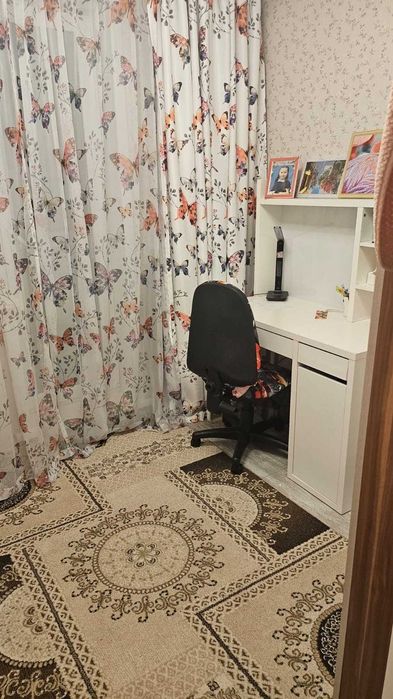 Продам 4х-комн квартиру в центре