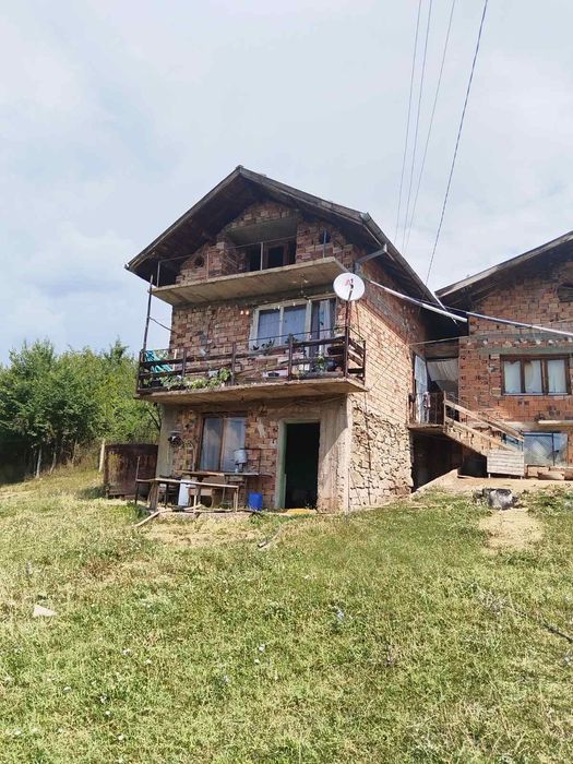 Продава се Къща в с. Ракиловци, Област Перник - 114 кв.м за 372 €/кв.м - Снимка #2