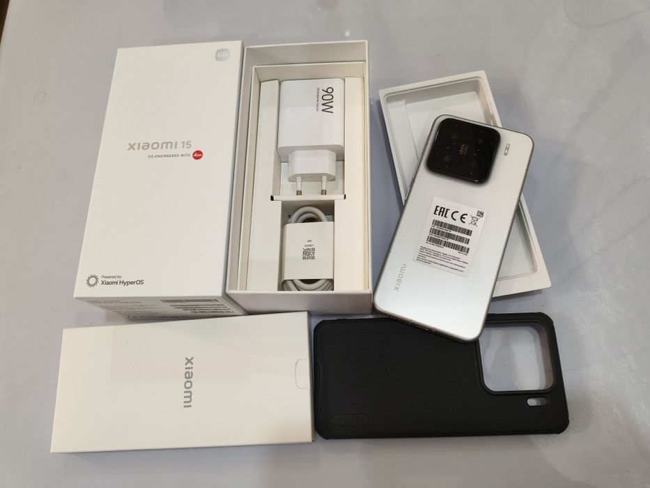 Xiaomi 15 512GB В идеальном состояние белый мощный