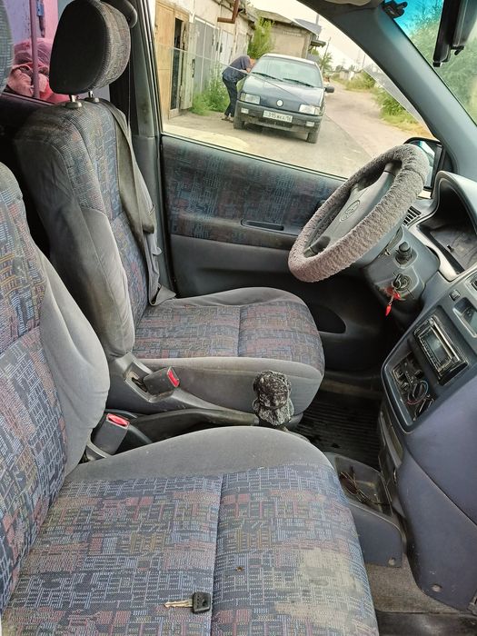 Продам автомашину Тойота Минивэн