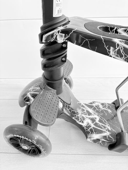 Тротинетка Lorelli Smart