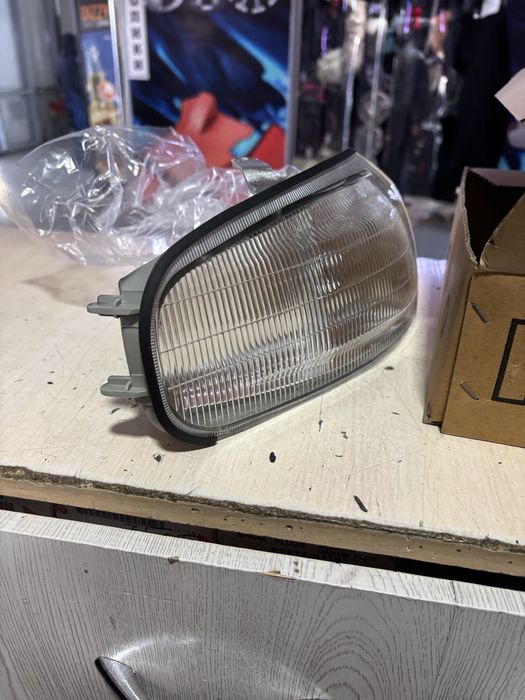 Камри 10 поворотник правый