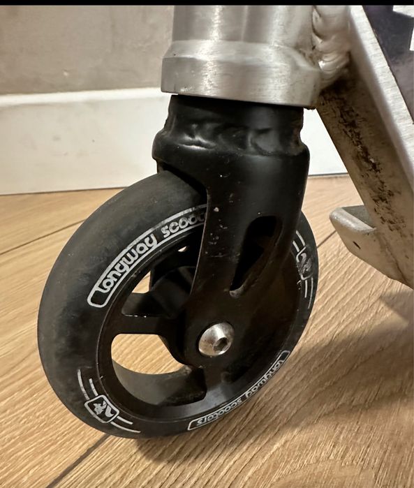 Продам трюковой самокат