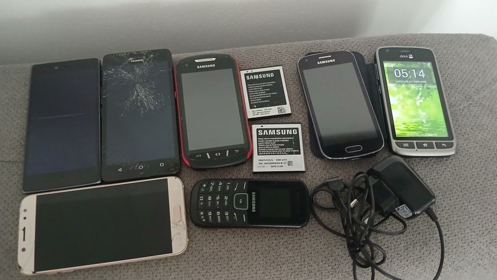Lot telefoane diverse