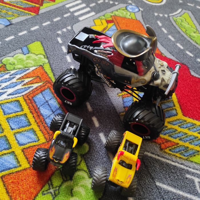 Masina Monster Gem scara 1:24+CADOU