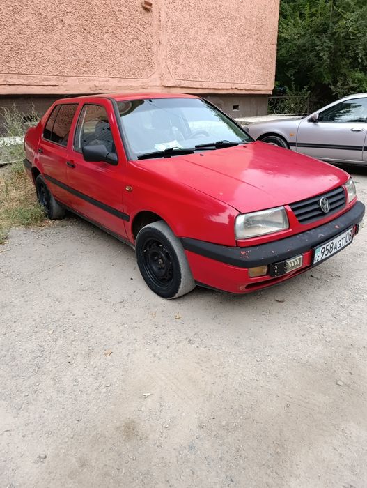 Volkswagen Vento 1992 г.в. 1.8 моно