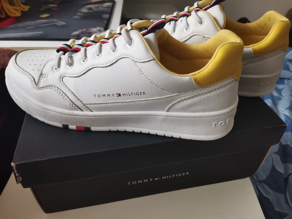 Tommy Hilfiger mar. 40