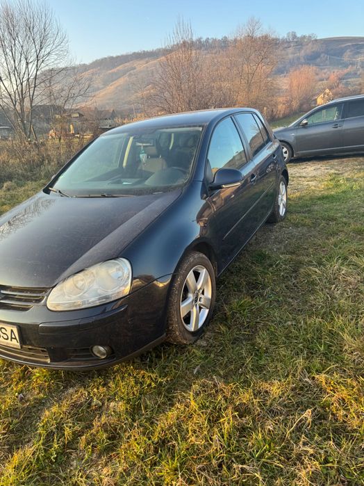 Vând Golf V 1.4 TSI