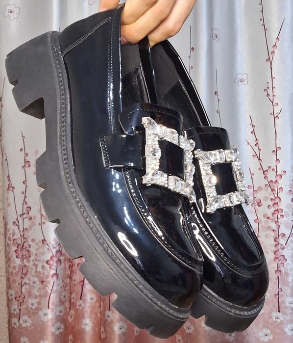 Обувь лоферы 11000 тг