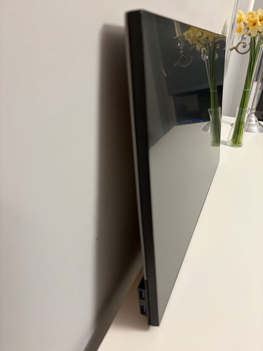 DELL U2718Q Profesional – 27” 4K IPS HDR – DEFECT (linie verticală)