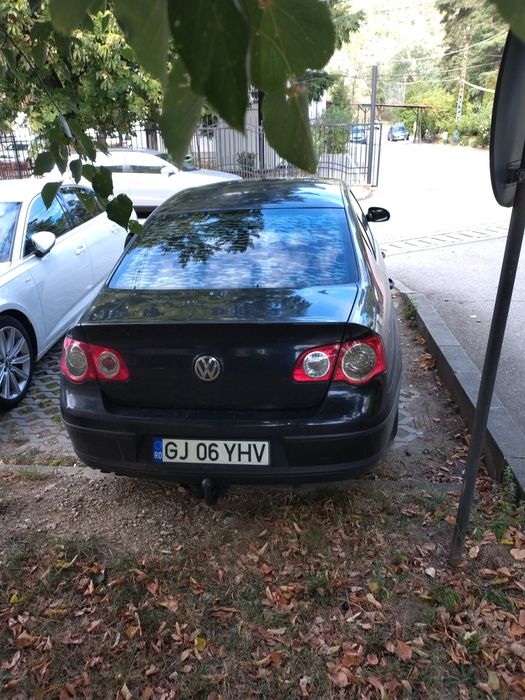 Vând plasat b6 2008