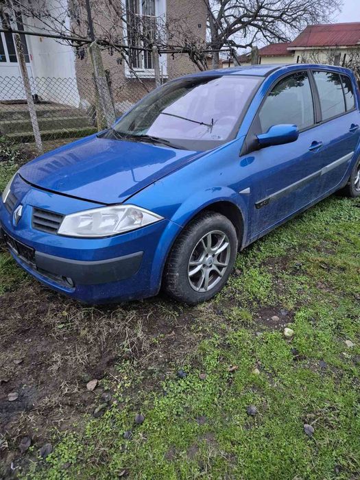 Рено меган на части
