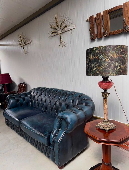 Chesterfield кожен диван