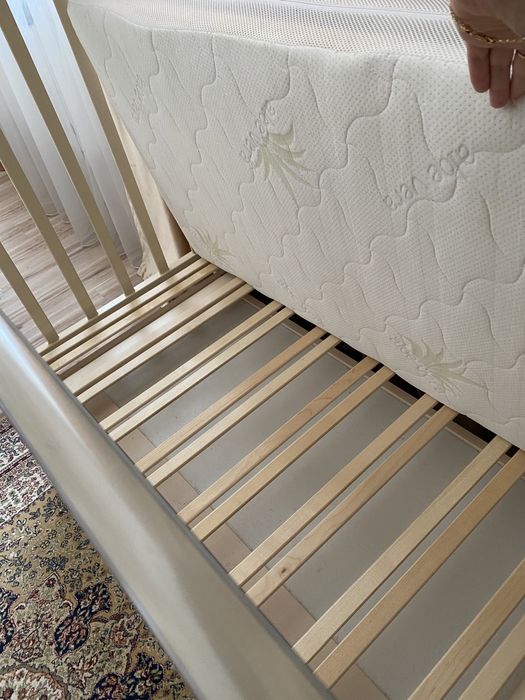 Продам кроватку