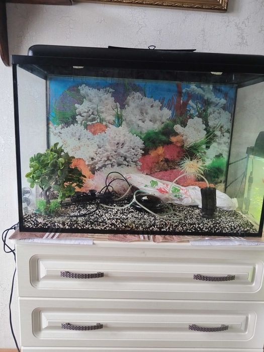 Аквариум заводской 120л