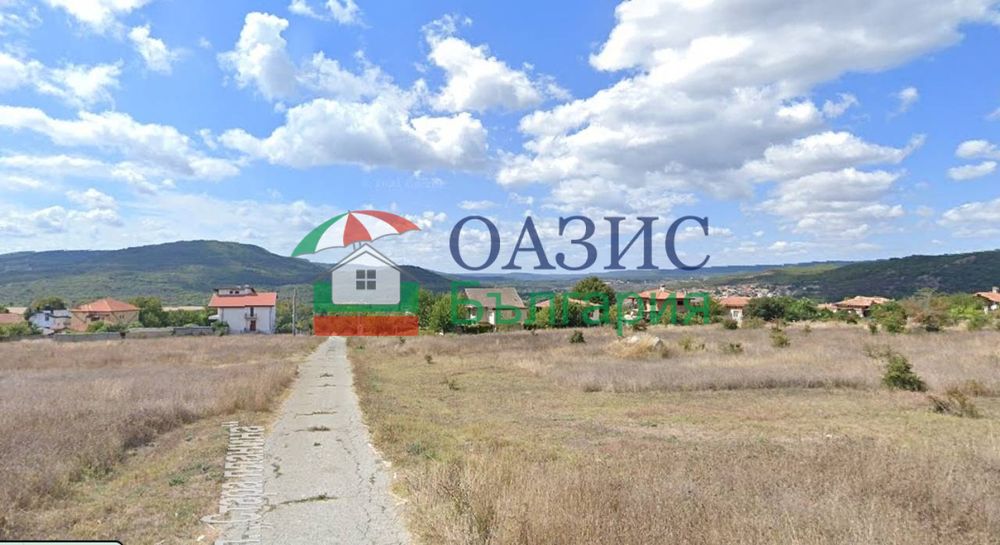 Парцел в УПИ с ПУП в с. Оброчище, Общ. Балчик, област Добрич, 3000 кв м,