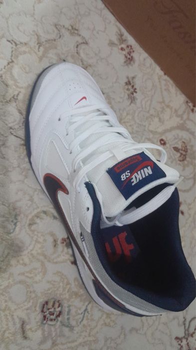 Футбольные кроссовки зальник