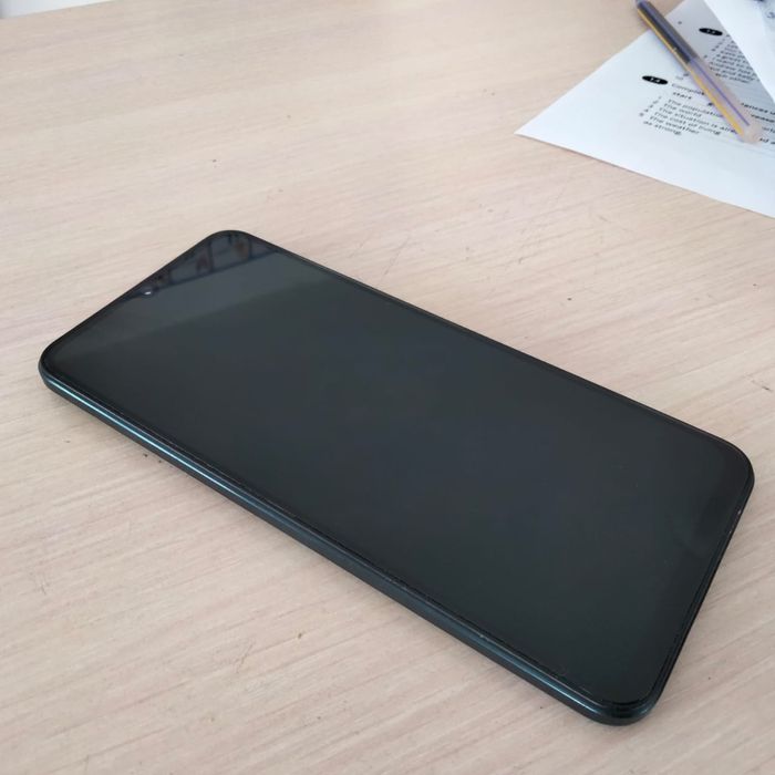 Vivo v23e в хорошем состоянии