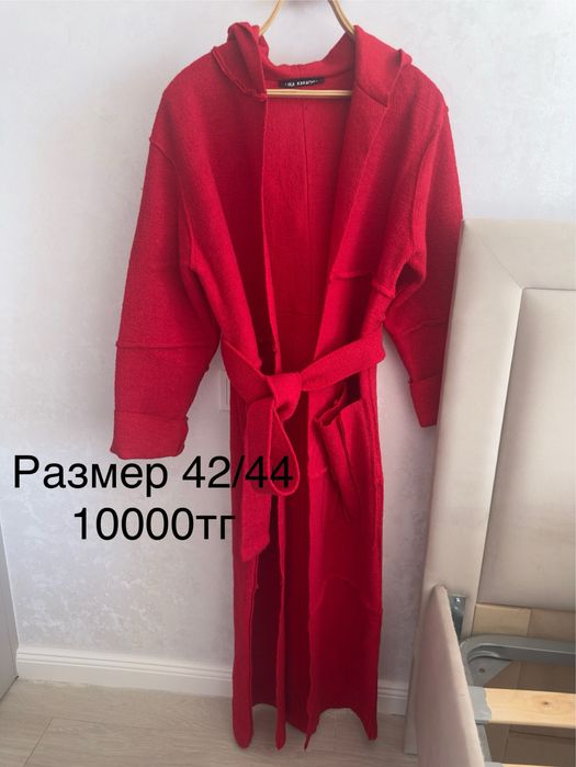 Продам женские куртки, пальто