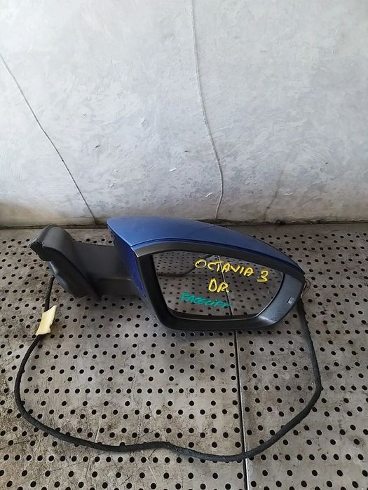 Oglinda electrica dreapta skoda octavia 3 facelift 5e0857934