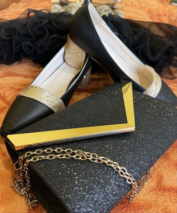 Абитуриентска рокля