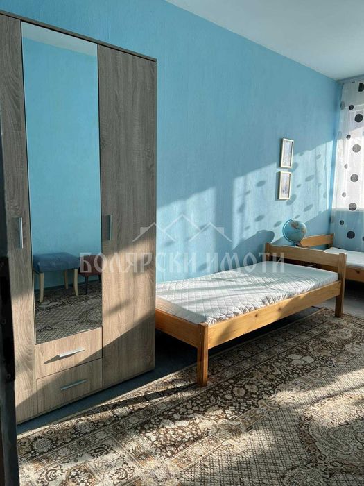 Просторен апартамент с 3 спални до парк Дружба