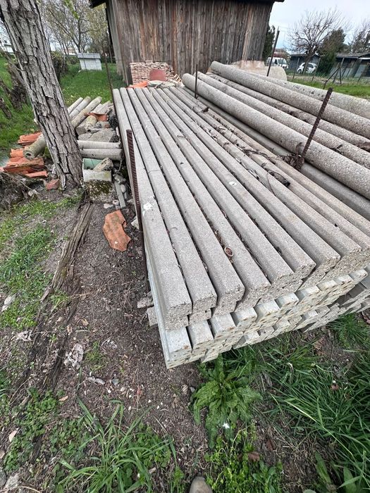 Stâlpi de beton  Italia