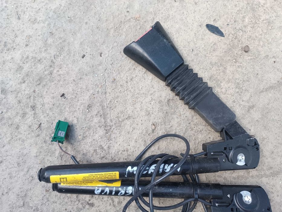 Закопчлка, пиропатрон колан Опел Мерива А, Астра Н, Зафира Б