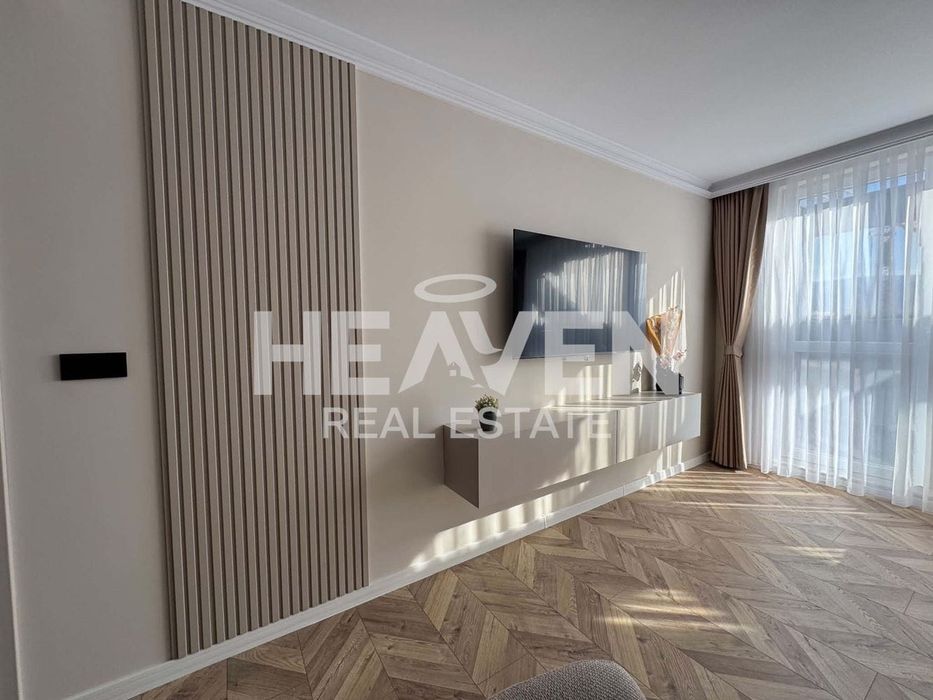 Продава се Тристаен апартамент в Пловдив, Остромила - 105 кв.м за 1696 €/кв.м - Снимка #3