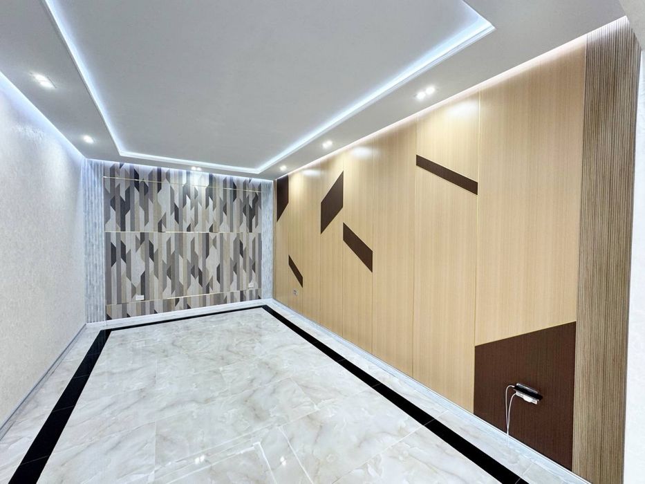 Продаю Новый Hi-Tech Office Yunusabad 13kv Universam Вдоль Дороги 80м2