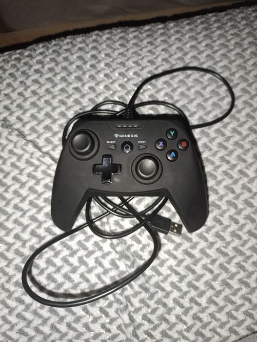 Controller cu fir genesis nou