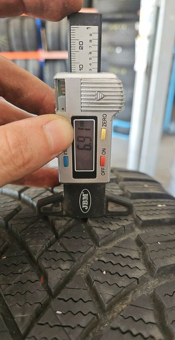 215/55/18цола Bridgestone