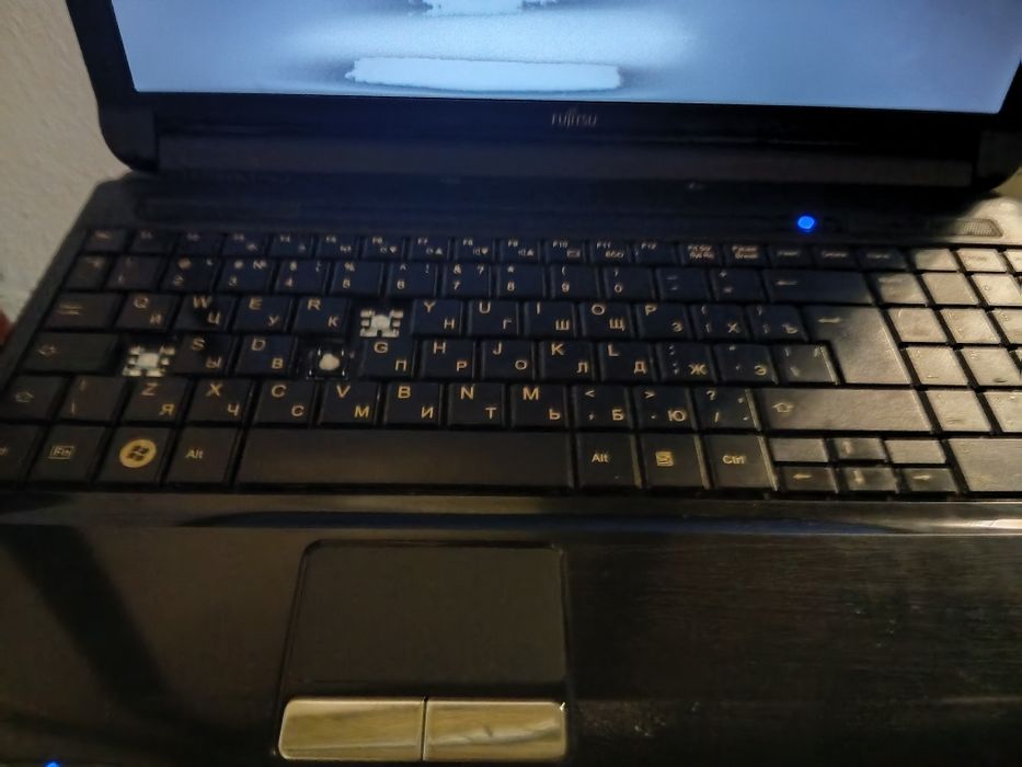 Fujitsu наутбук истептур
