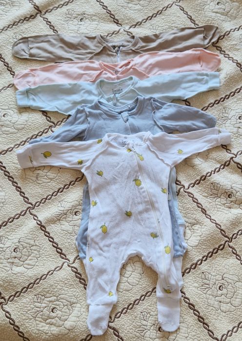 Продам детские вещи