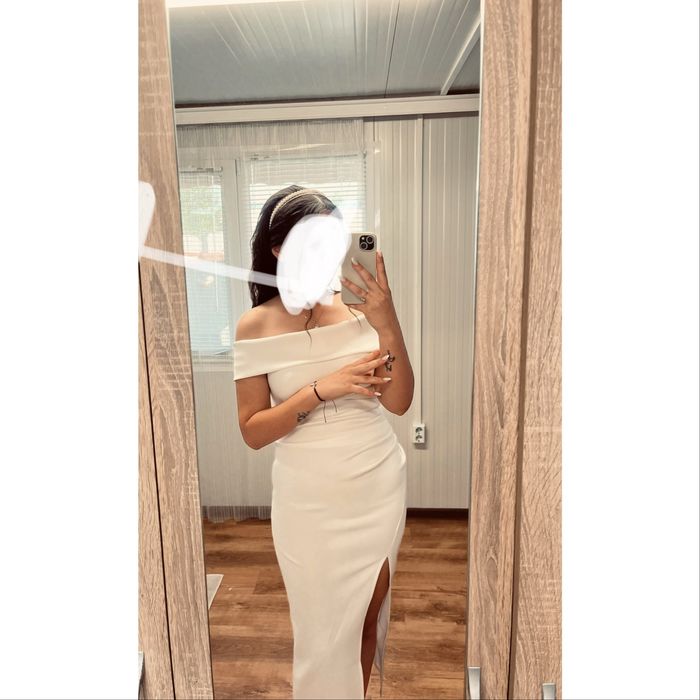 Официална рокля