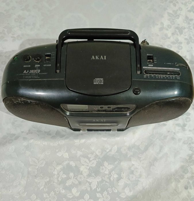 Магнитофон японский АКАИ
