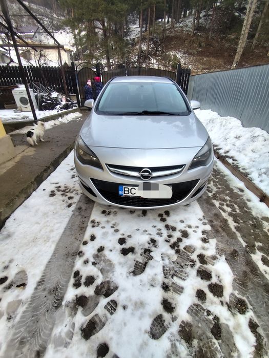 Opel Astra J Sports Tourer 2013 1.7 cdti euro5