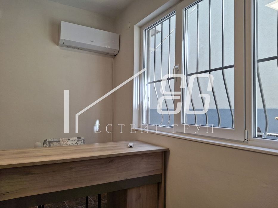 Дава се под наем Офис в Варна, Център - 67 кв.м за 438.6 € - Снимка #2