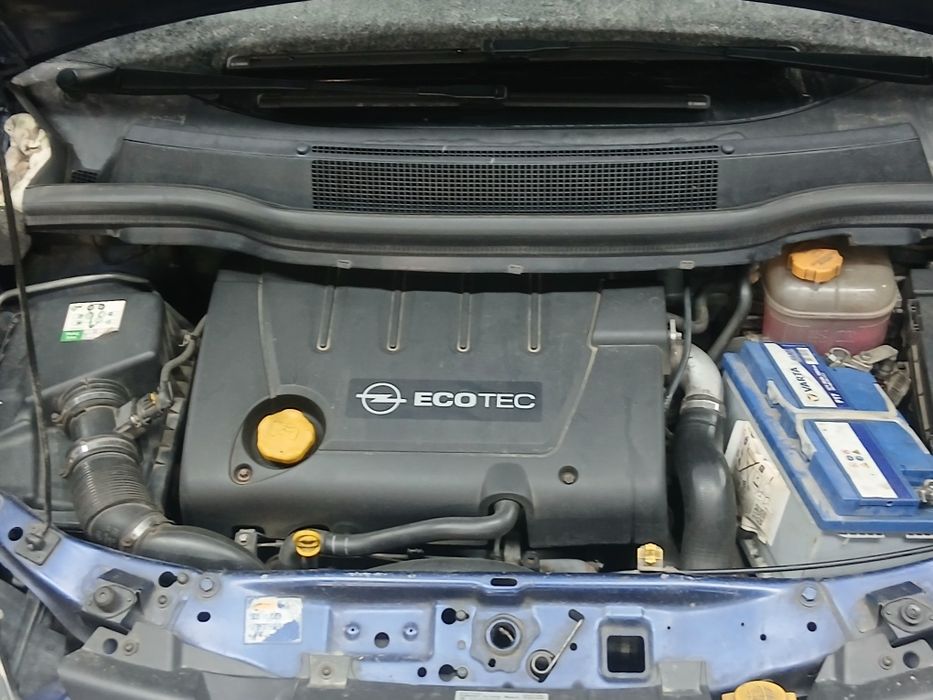 Opel Zafira B 2008 Bara Capota Faruri Usii Haion Stopuri carlig aripi