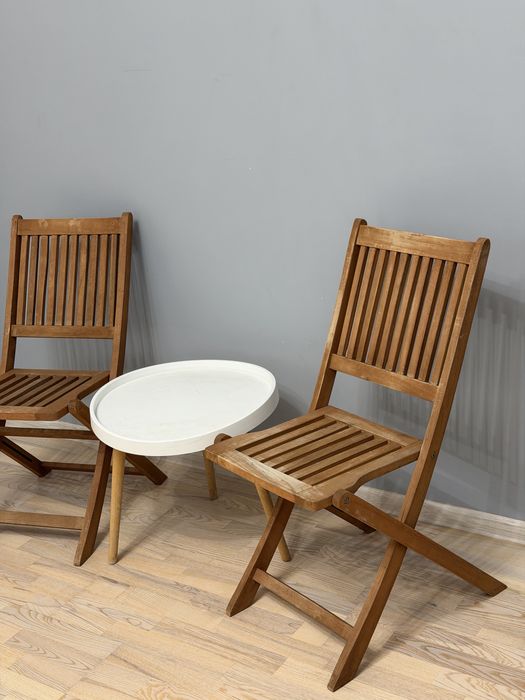 Продам набор 2 стула со столиком