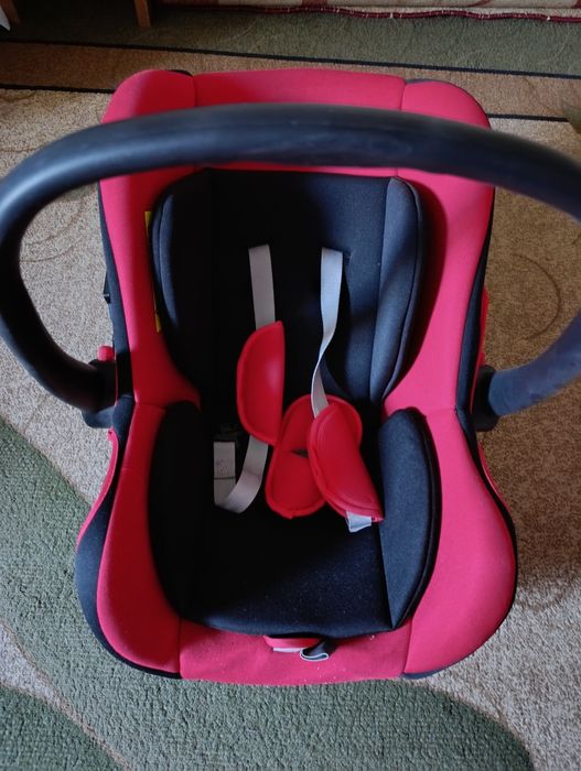 Детское автокресло