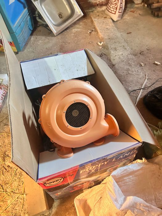 Помпи за надуваеми неща