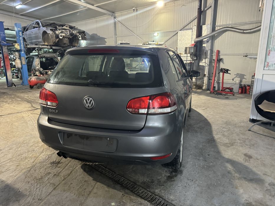 Dezmembrez/Dezmembrari Vw Golf 6 2.0 Tdi CFF