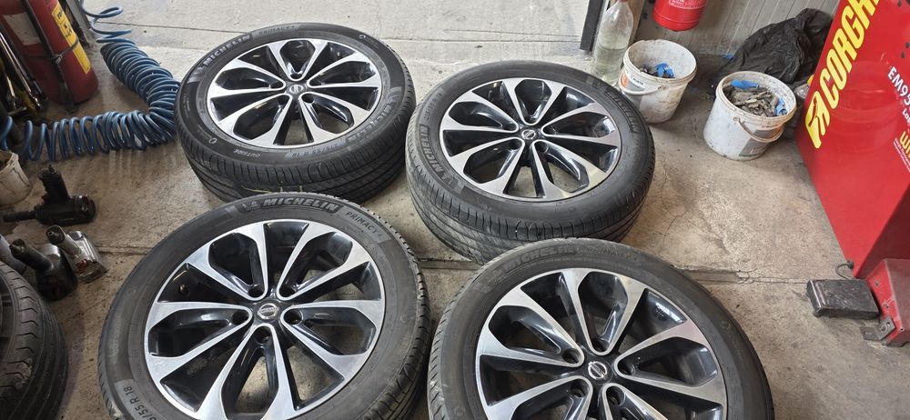 215/5/18 Michelin.  И 5/114/3/18джанти