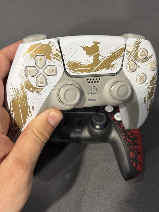 Controllere PS5 custom cu TMR K-Silver