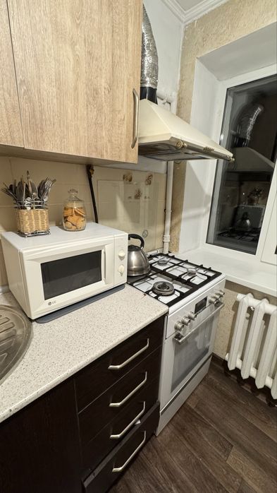Срочно продам квартиру Бостандыкский район