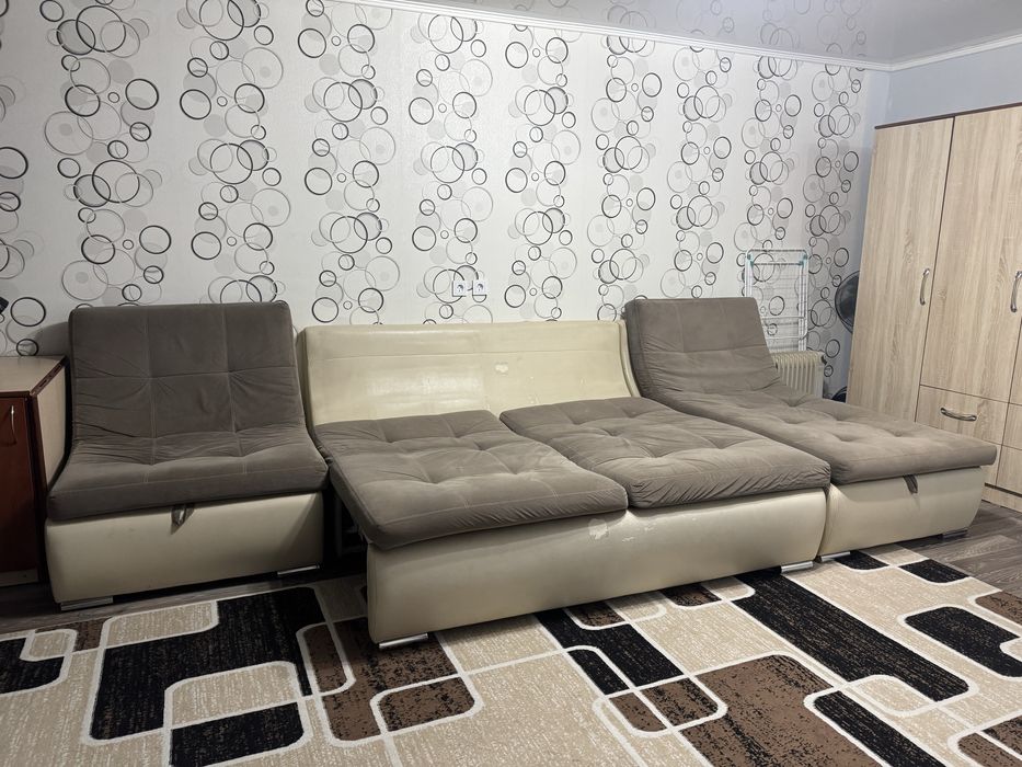 Срочно продам угловой диван