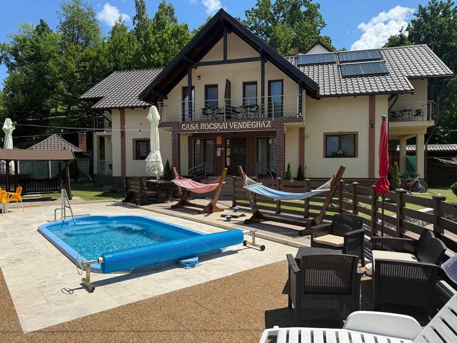 Cazare, Pensiune,  Casa de vacanta la Sovata piscina, jacuzzi ,sauna