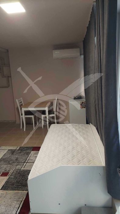 Дава се под наем Едностаен апартамент в Варна, Колхозен пазар - 23 кв.м за 250 € - Снимка #2